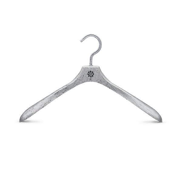 jacket hanger - nike grind fluff