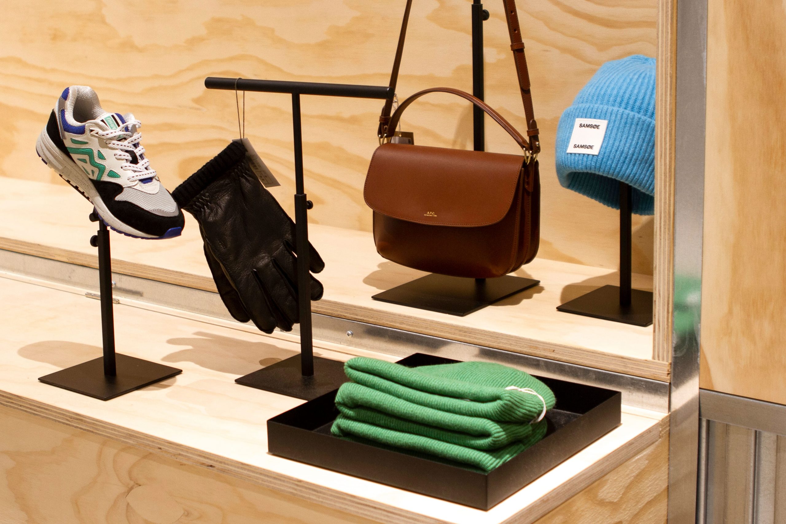 Untitled-2 (1)-min basic collection - pos